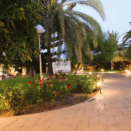 Iluminada Con Chimenea, Barbacoa Y Piscina Cerca Playa Elche