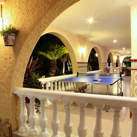 Iluminada Con Chimenea, Barbacoa Y Piscina Cerca Playa Villa Elche