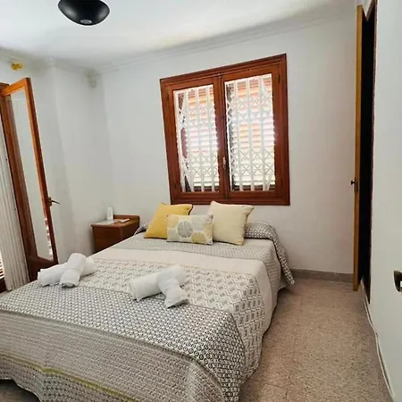 Villa Iluminada Con Chimenea, Barbacoa Y Piscina Cerca Playa *